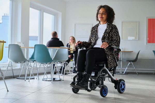 Sunrise Quickie Q50 R Carbon Folding Power Wheelchair - Image 7